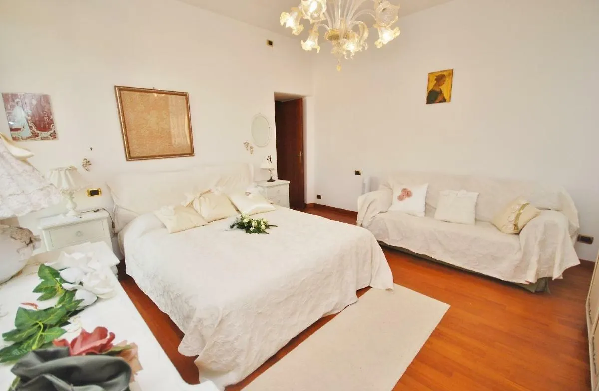 Raffinato Attico Vicino Al Mare Con Solarium Lido Di Camaiore 0*,  Ιταλία