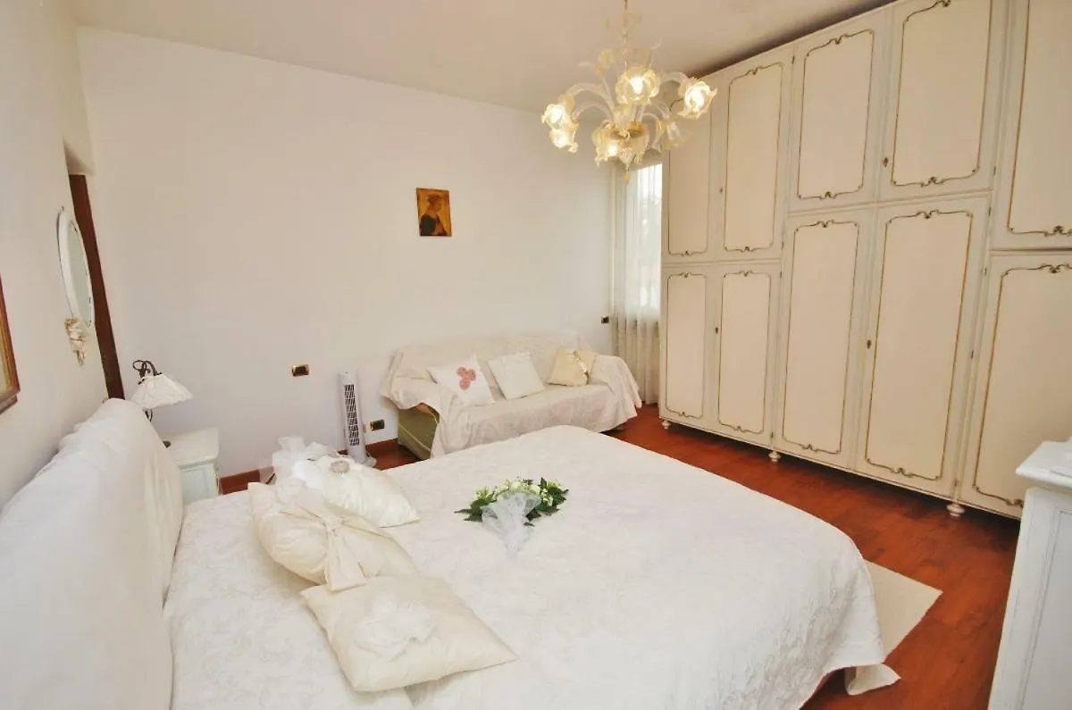 Διαμέρισμα Raffinato Attico Vicino Al Mare Con Solarium Lido Di Camaiore Ιταλία