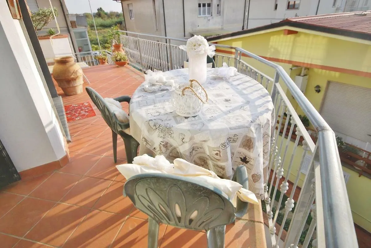 Daire Raffinato Attico Vicino Al Mare Con Solarium Lido Di Camaiore İtalya